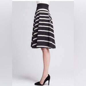 Banana Republic Tall Chevron Black White A-Line Day 2 Nite Trendy Midi Skirt 8